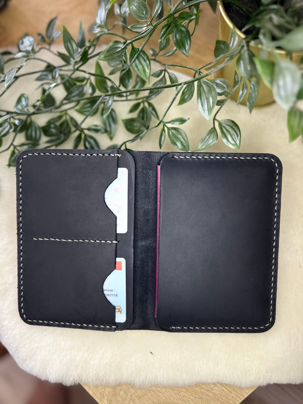 Plethora Pasaport Wallet / Siyah Crazy Leather