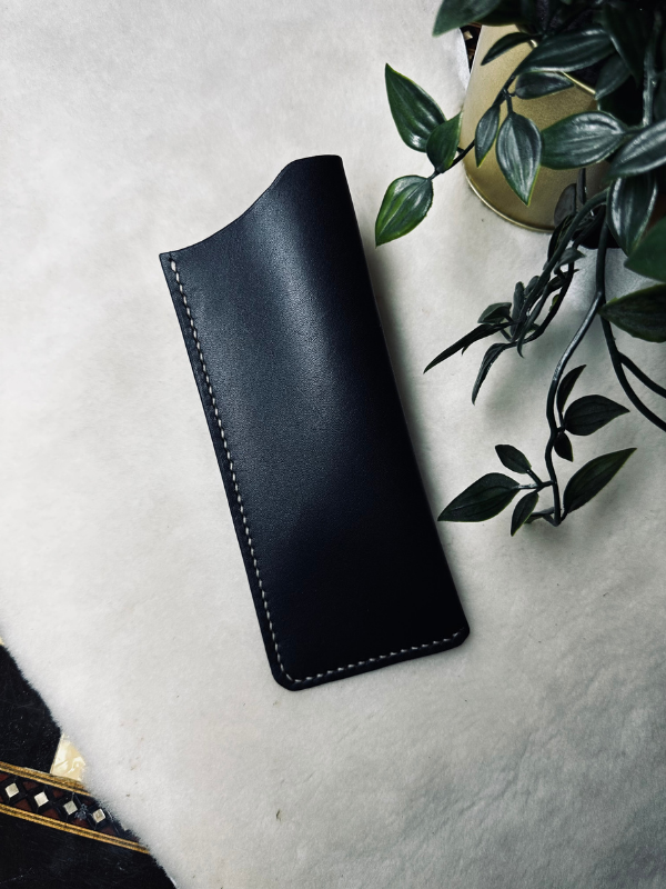 Cushy Sunglesses Case / Siyah Vegetal Leather