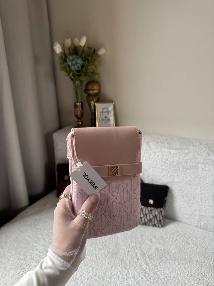 İpekyol Monogram Telefon Çantası
