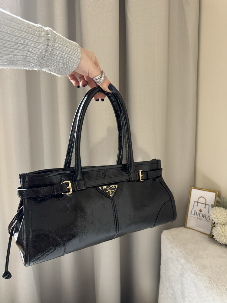  Prada Medium Handbag Deri