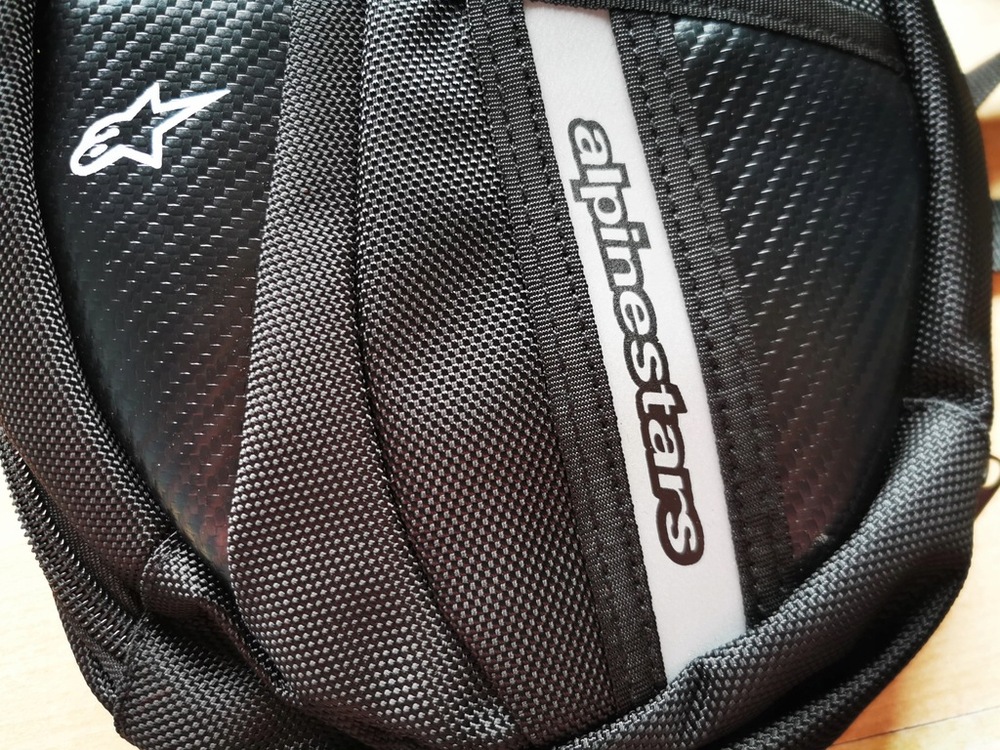 Alpinestars Karbon Detaylı Bacak Çantası