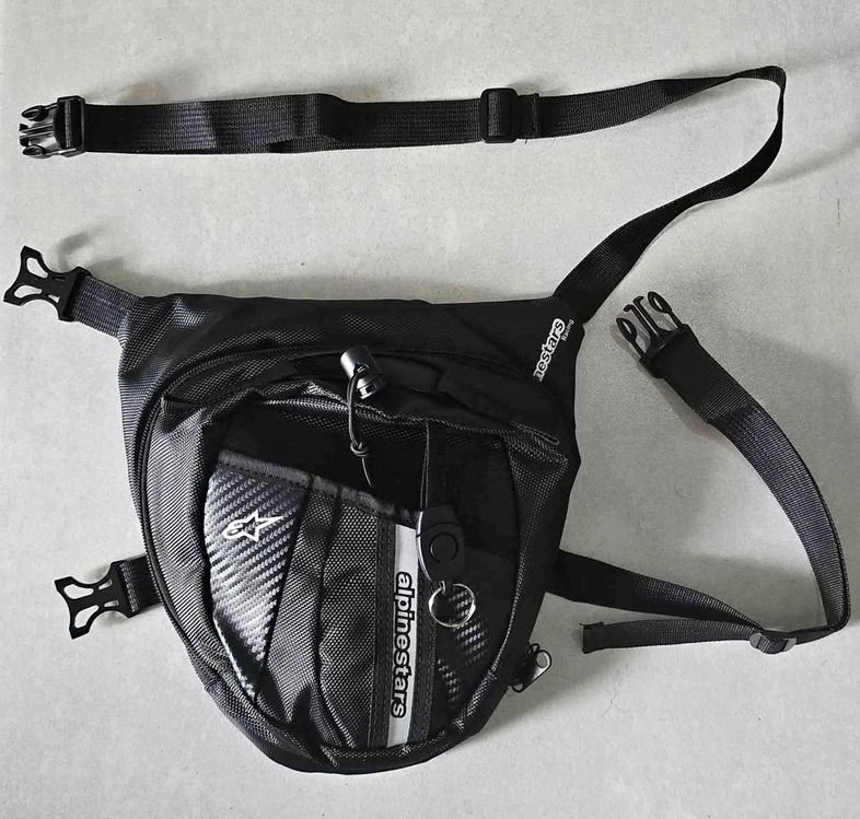 Alpinestars Karbon Detaylı Bacak Çantası