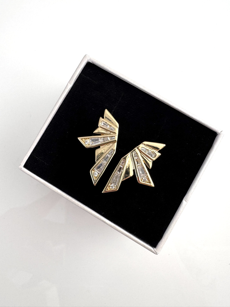 Gold Kesme Taş Detay Kelebek Yüzük