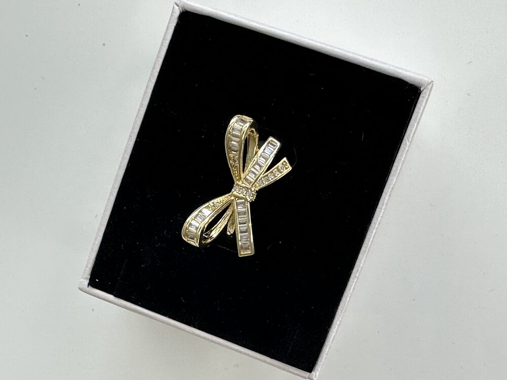 İthal Baget Taşlı Gold Yüzük