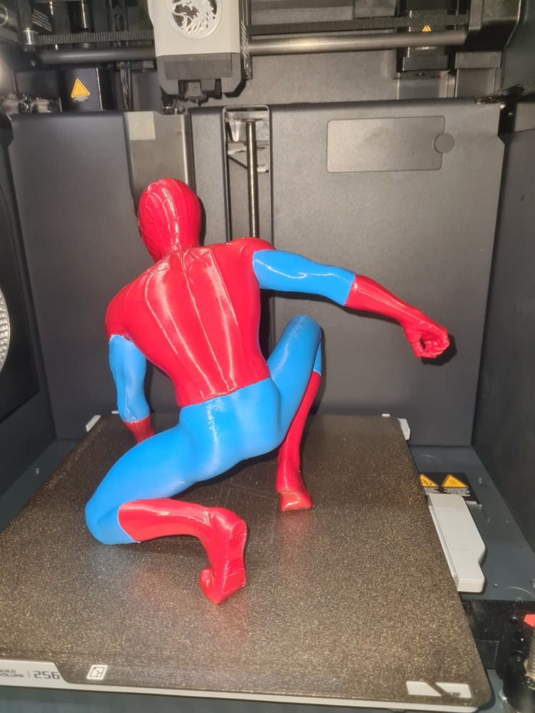 3D Printer Dekor Figür – Süper Kahraman Temalı Masaüstü Biblo