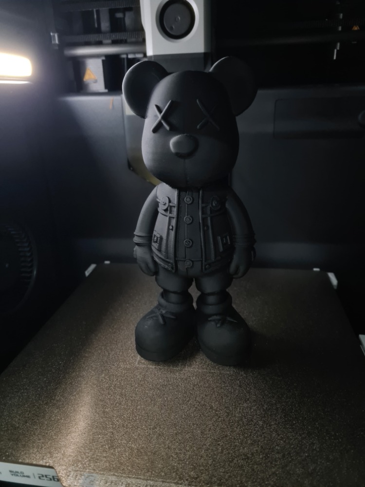 Minimal Bear Figür – Modern Dekoratif Oyuncak & Koleksiyon Biblo