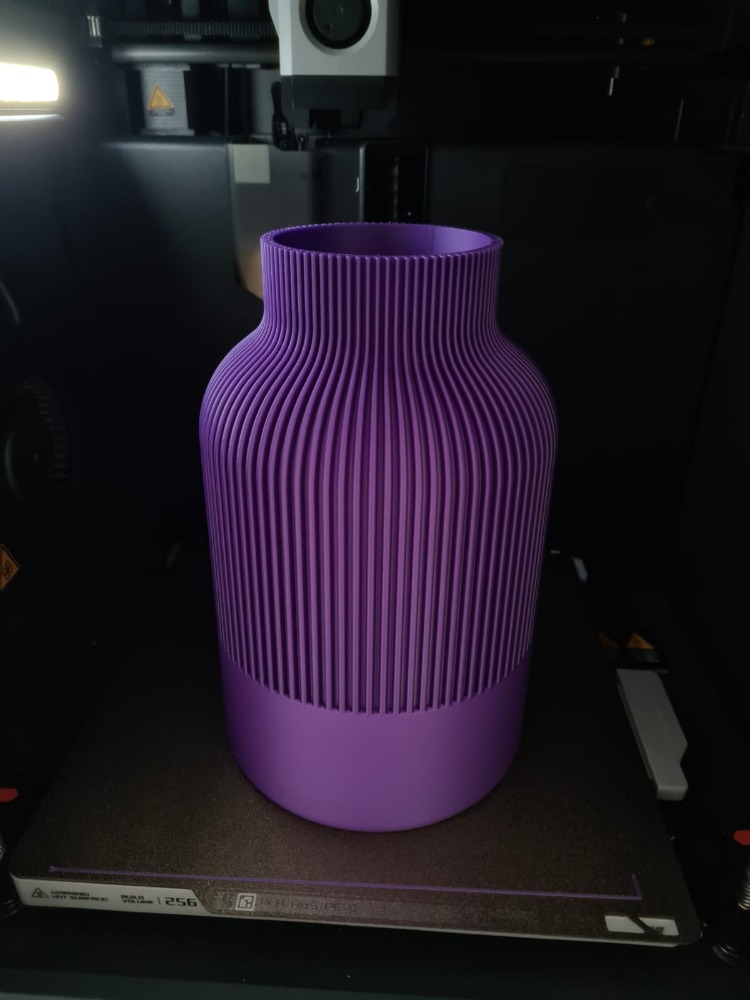Modern Dalga Form 3D Baskı Vazo (22 CM)