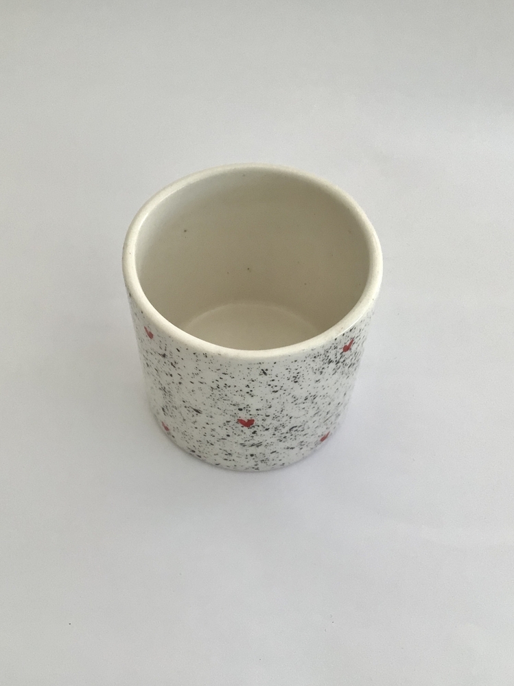 OUTLET - Heart Shaped Mug (kırmızı siyah)