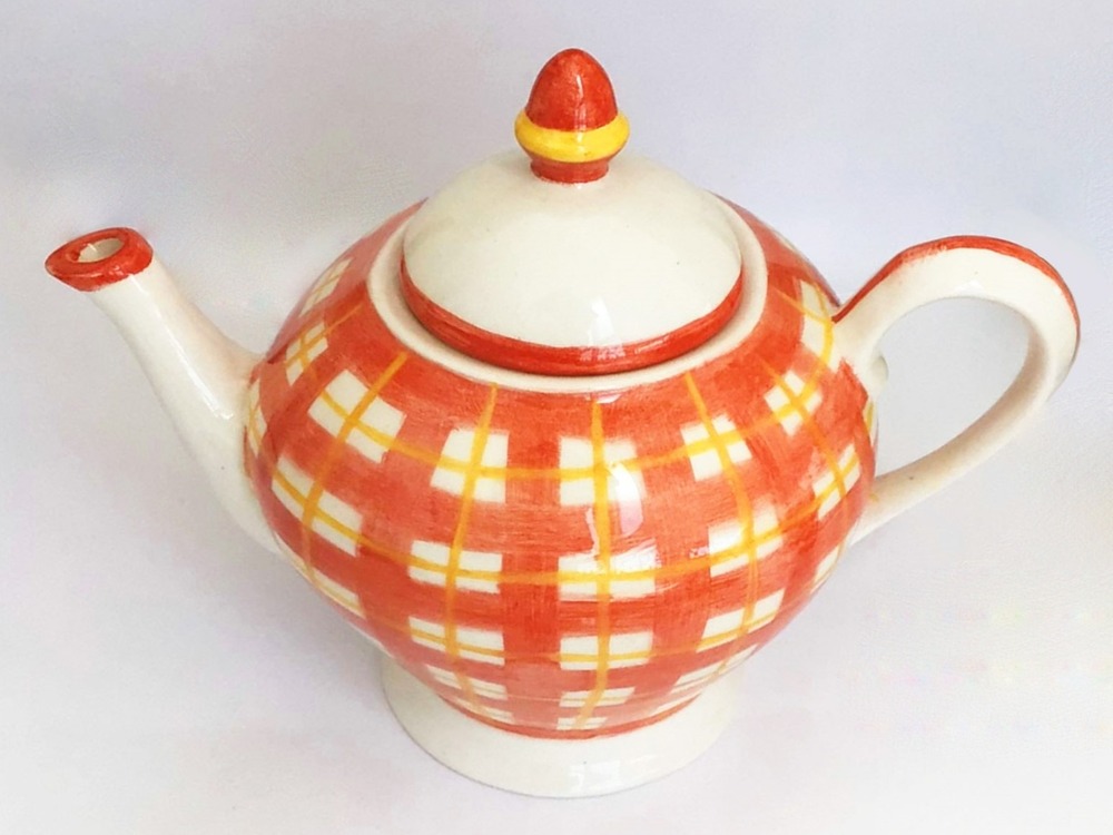 Red Plaids Demlik