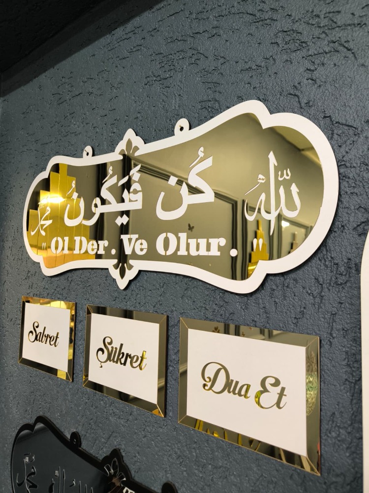 70x30 cm Allah (C.C) Kun Fe Yekûn Yazılı Aynalı Pleksi Tablo 4 Parça Set Gold Beyaz