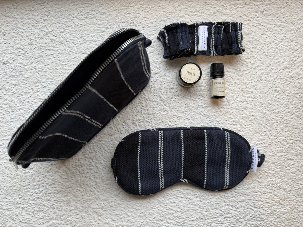 LovendaxVienurla Traveller clutch Kit 2