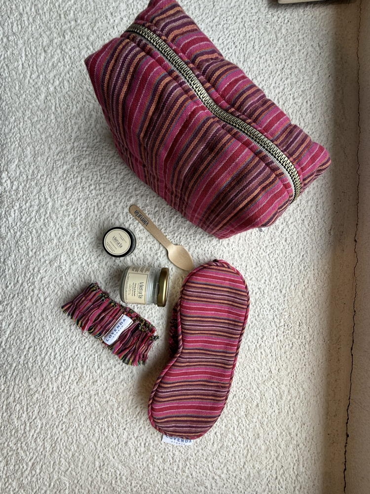 LovendaxVienurla Traveller Kit 1