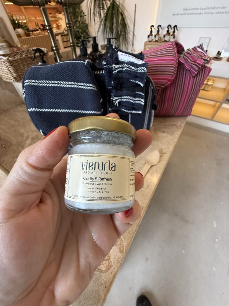 LovendaxVienurla Traveller Kit 1