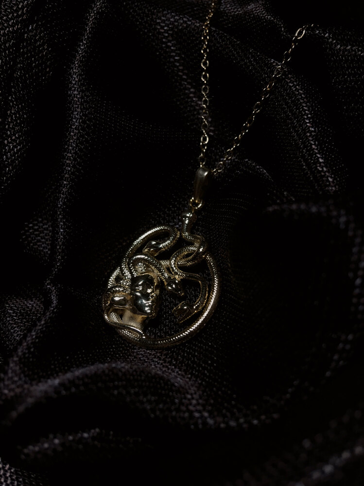 Medusa Kolye