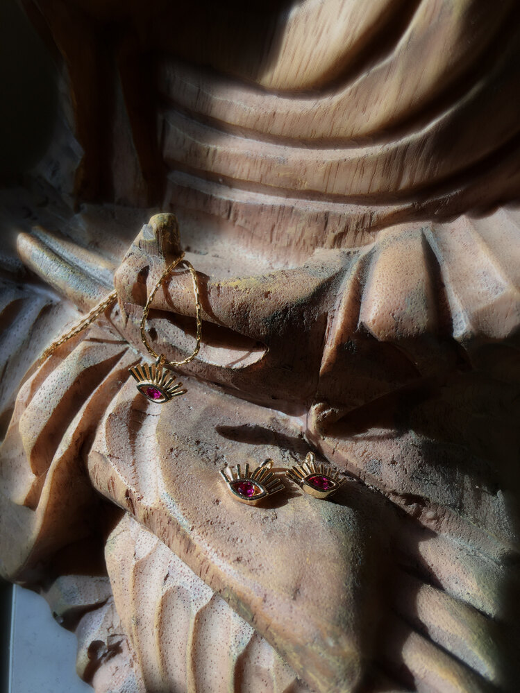 Ruby Eye Kolye