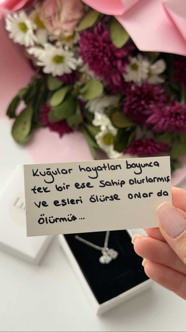 Harfli kuğu kolye