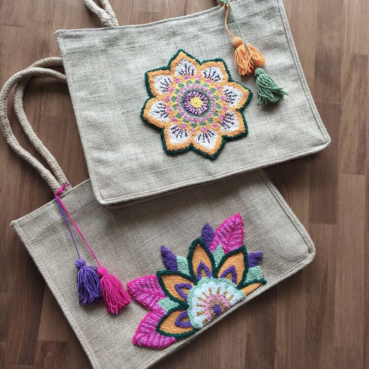 Mandala desen punch nakışlı jüt çanta