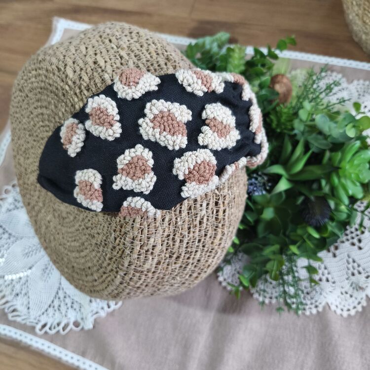 Leopar desen punch nakışı taç