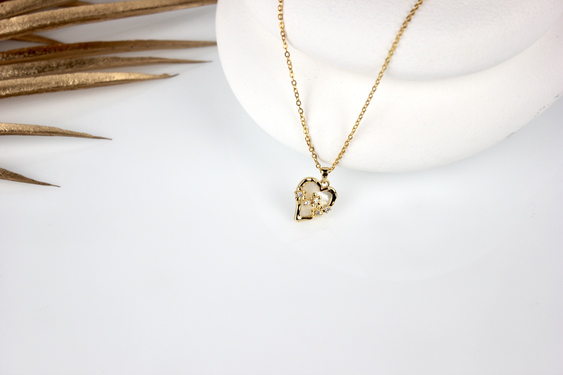 Love St. Necklace