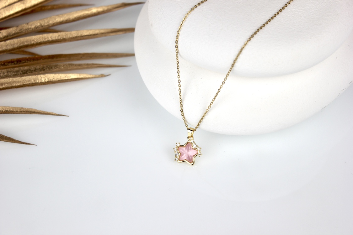 Pink Star St Necklace