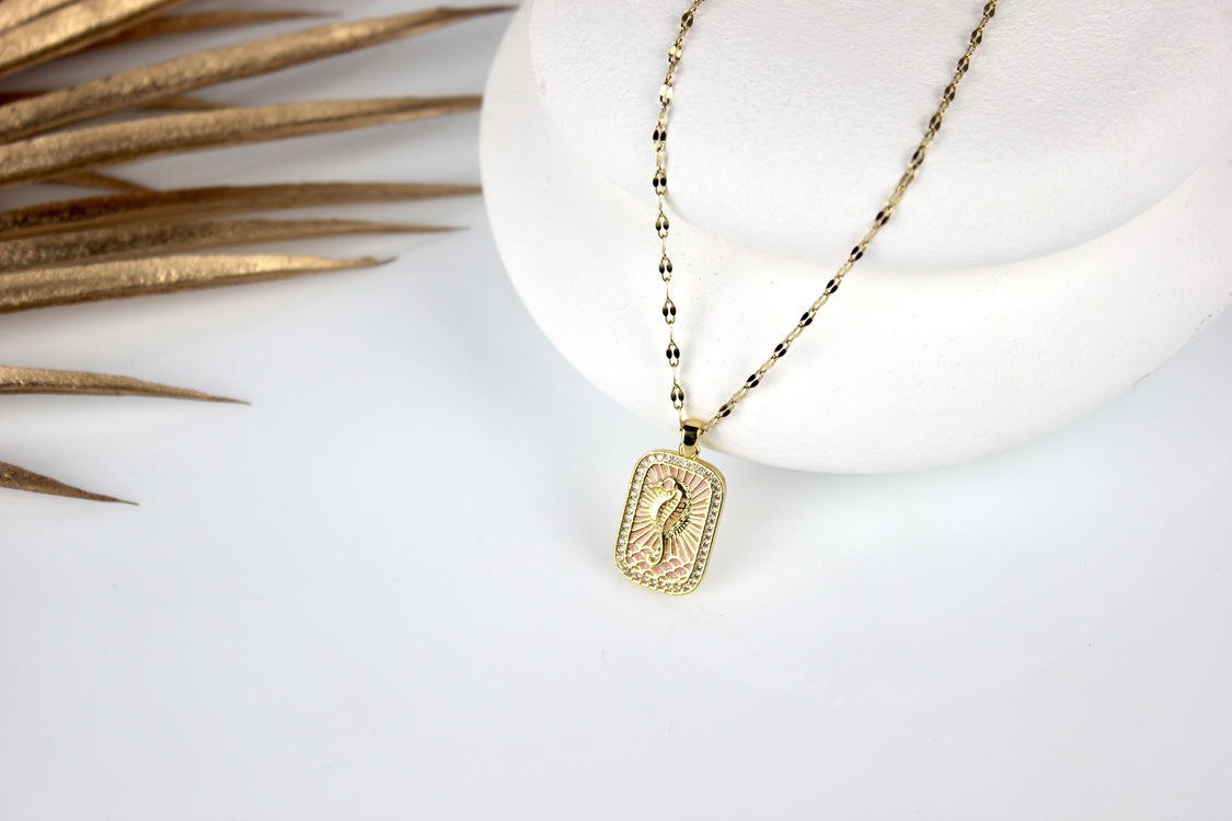 Sea Horse St Necklace