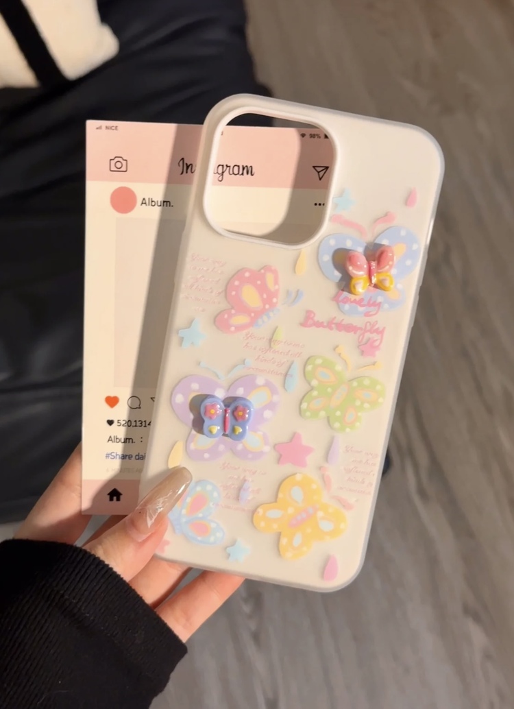 3D Renklı Kelebek İphone Kılıfı