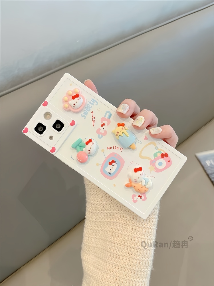 3 Boyutlu Hello Kitty Silikon Kılıfı