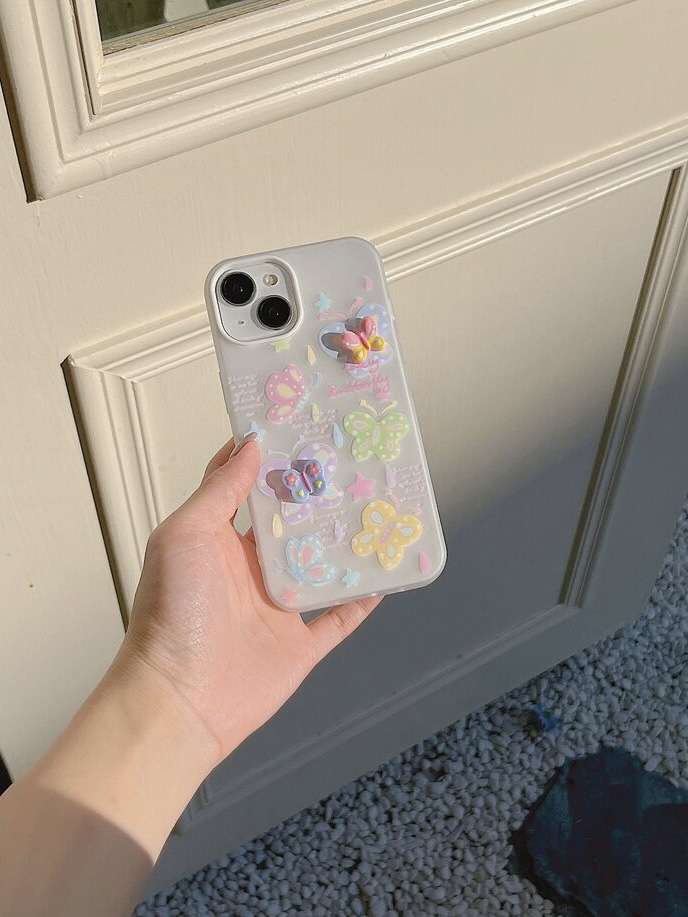 3D Renklı Kelebek İphone Kılıfı