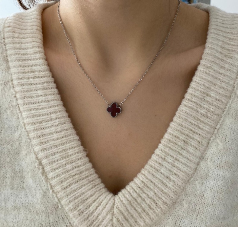 Lunière Clover Charm Kolye