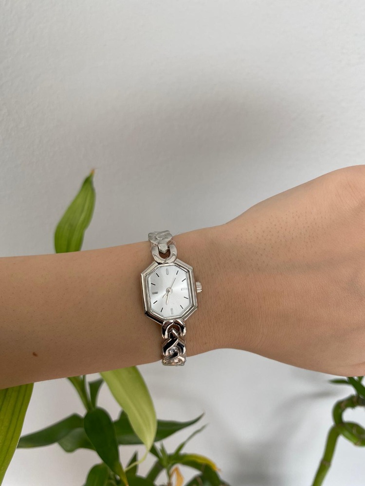 Silver Hexa Lite - Şık Altıgen Kadranlı Kadın Saat