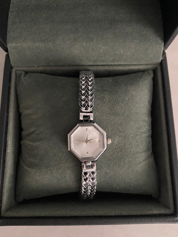 Éloria Octa Silver – Çelik Quartz Kadın Saat