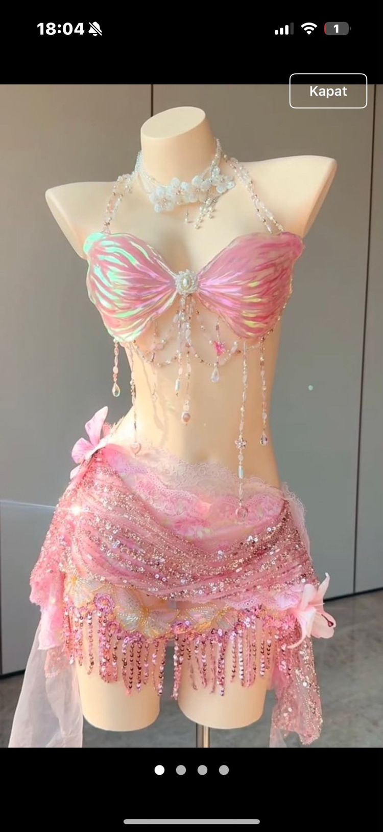 Pembe korse takım