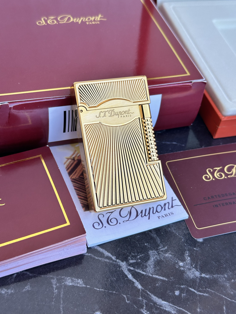 S.T. Dupont Ligne 2 Gold