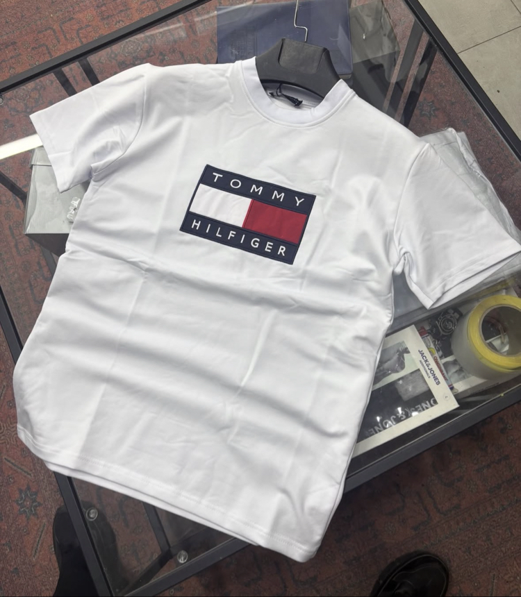 TOMMY T SHIRT