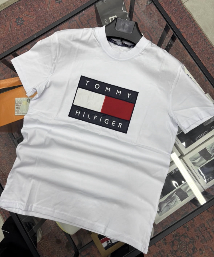 TOMMY T SHIRT
