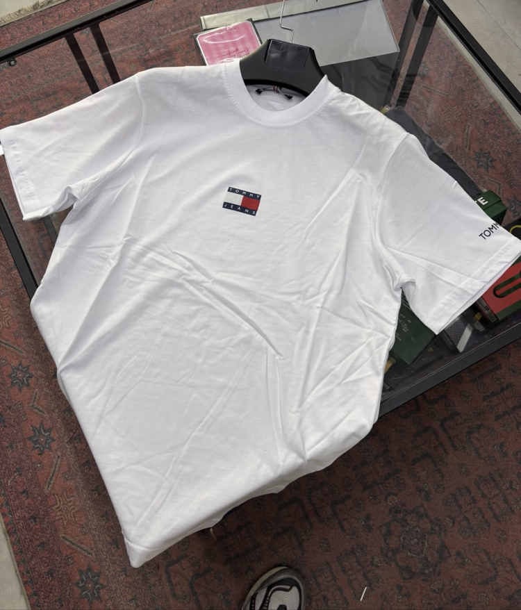 TOMMY T SHIRT