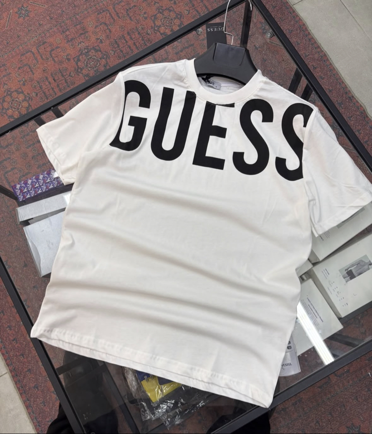 GUESS T SHIRT