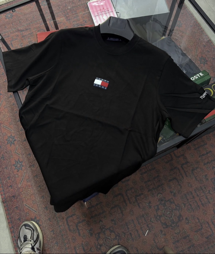 TOMMY T SHIRT