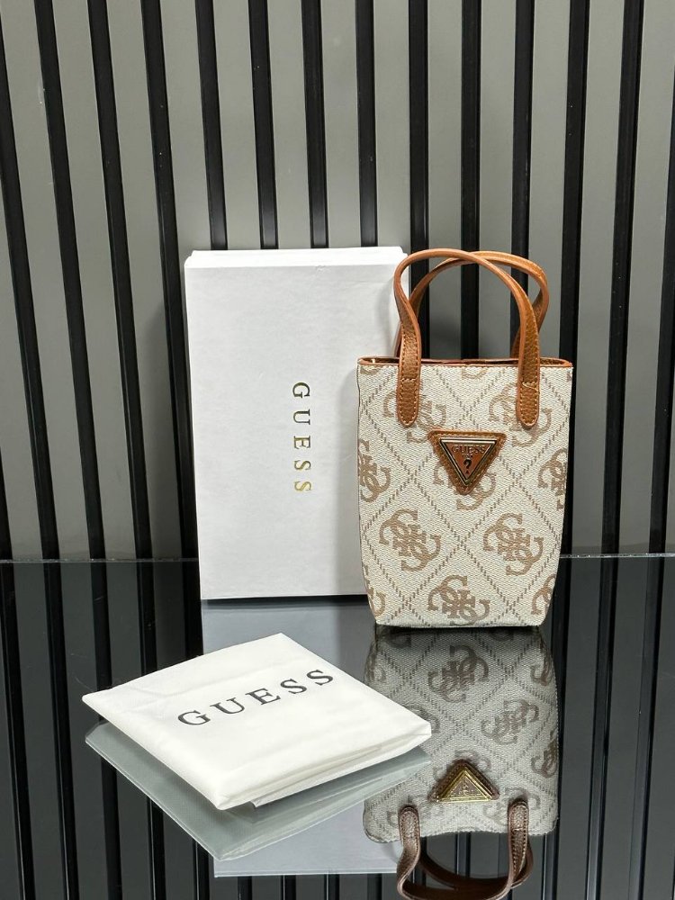 GUESS TELEFON ÇANTASI