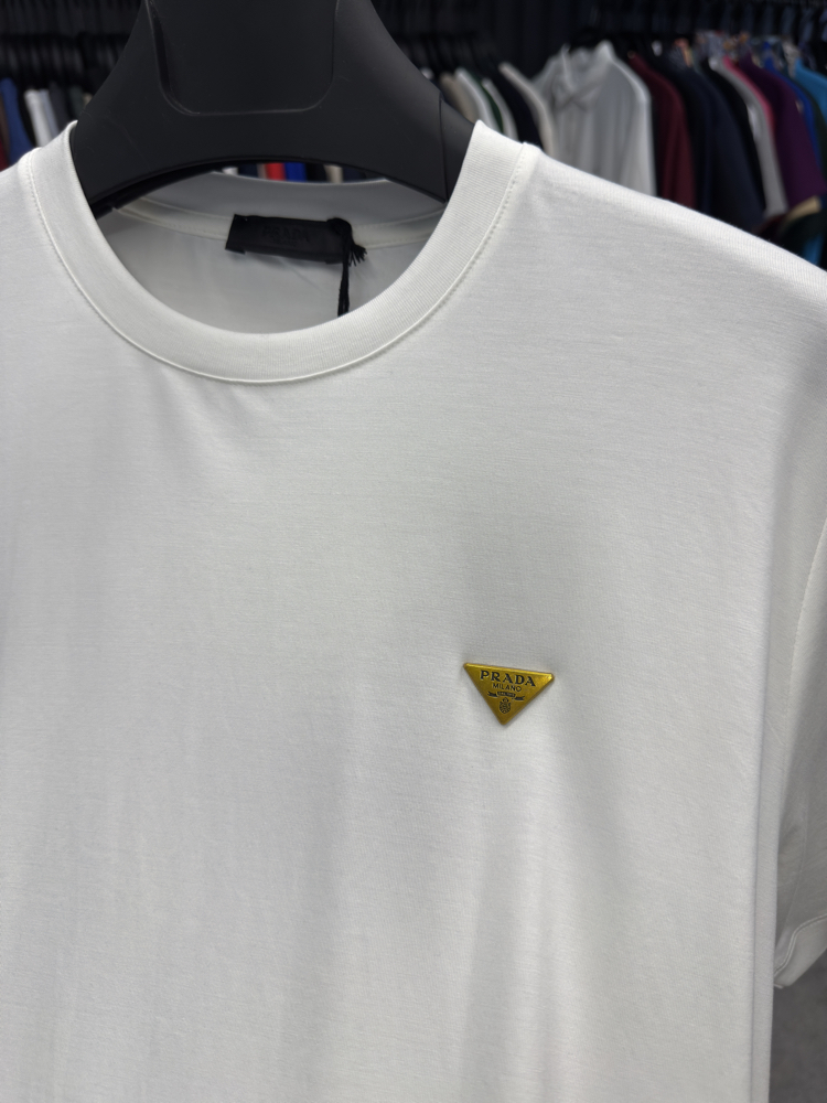 İthal Prada Gold Logo T-shirt Kırışmayan Kumaş (9426-Beyaz)