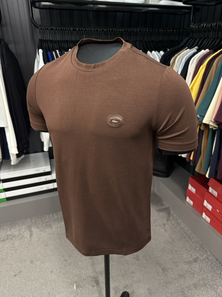 Yeni Demir Logo Modal Kırışmayan Kumaş T-shirt (15052-Kahverengi)