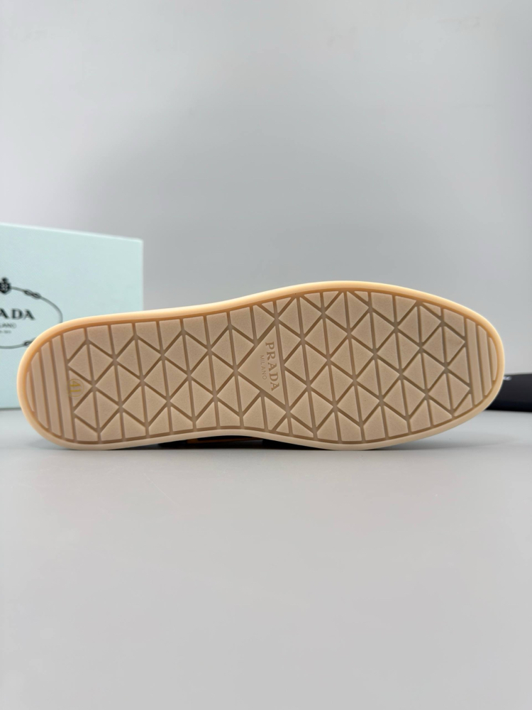 Prada Lacivert Süet Loafer (İTHAL ÜRÜN)