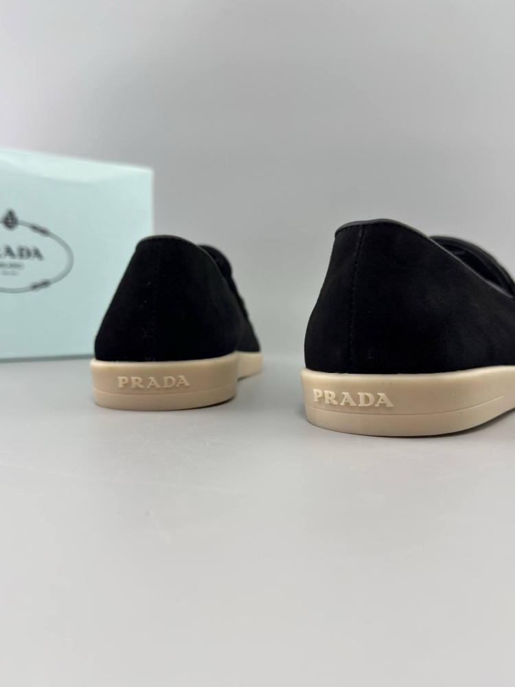 Prada Siyah Süet Loafer (İTHAL ÜRÜN)