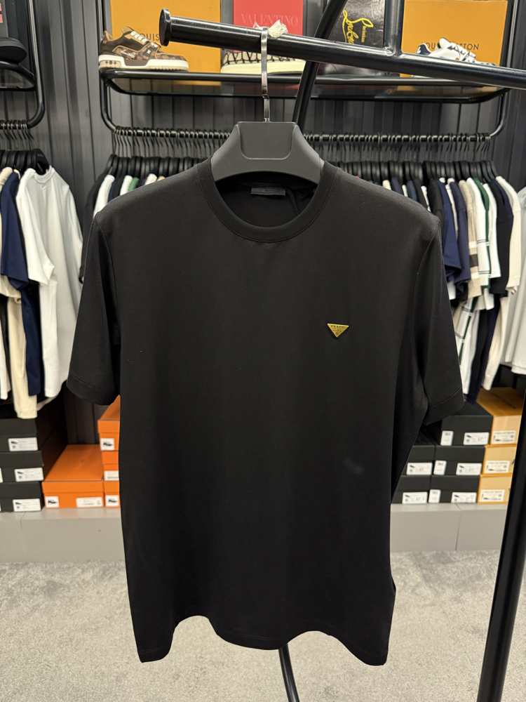 İthal Prada Gold Logo T-shirt Kırışmayan Kumaş (9426-Siyah)