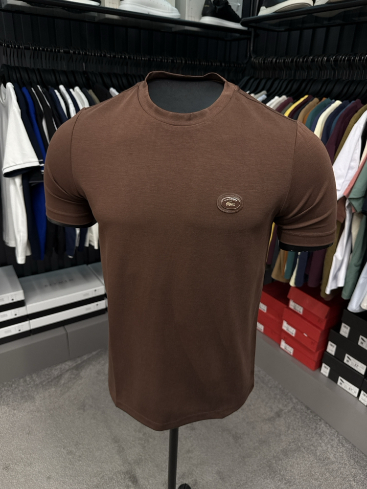 Yeni Demir Logo Modal Kırışmayan Kumaş T-shirt (15052-Kahverengi)