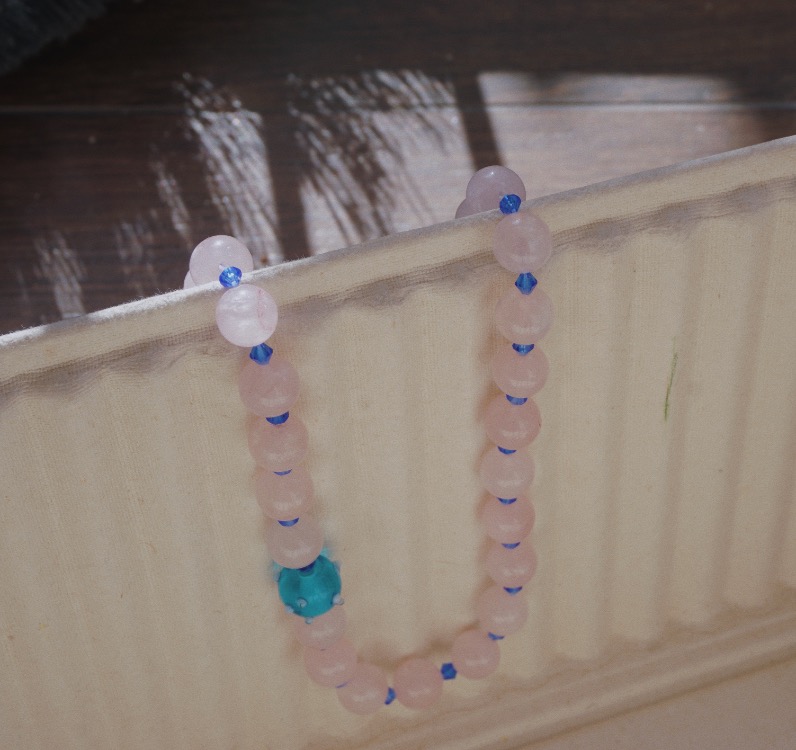 Doğal Taş Kolye / Pembe Kuvars ve Mavi Kristal