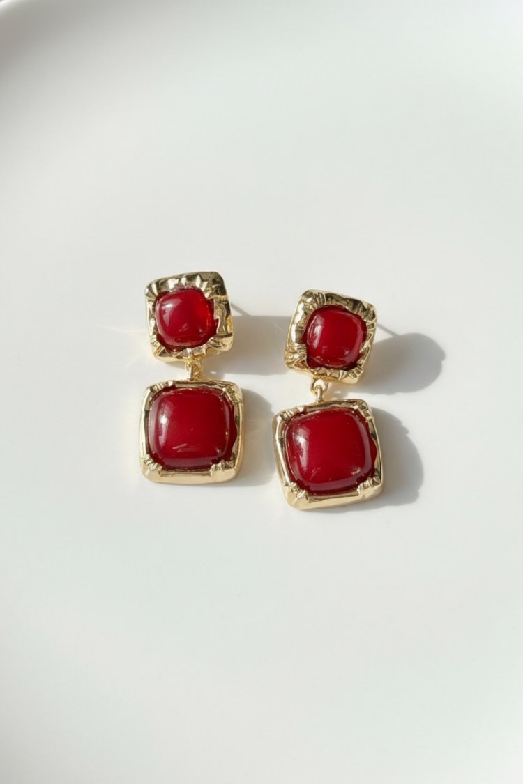 Rouge Küpe