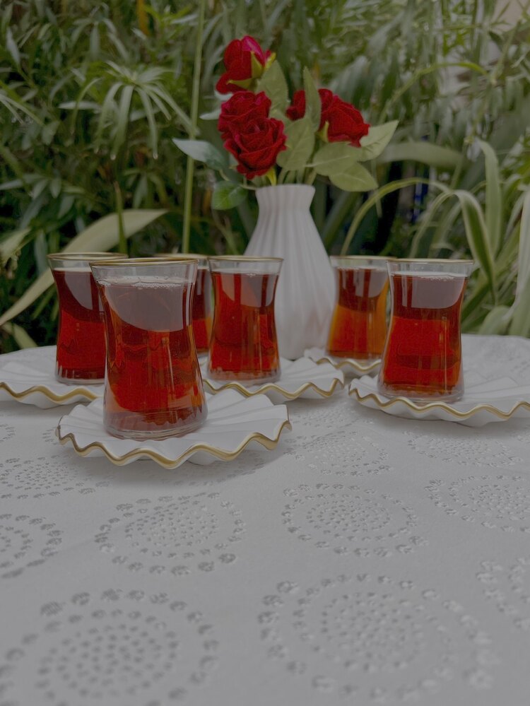 6 Parça Altın Yaldızlı Fırfır Desenli Seramik Çay Takımı - 130 ml