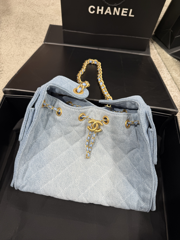 Chanel 25 small
