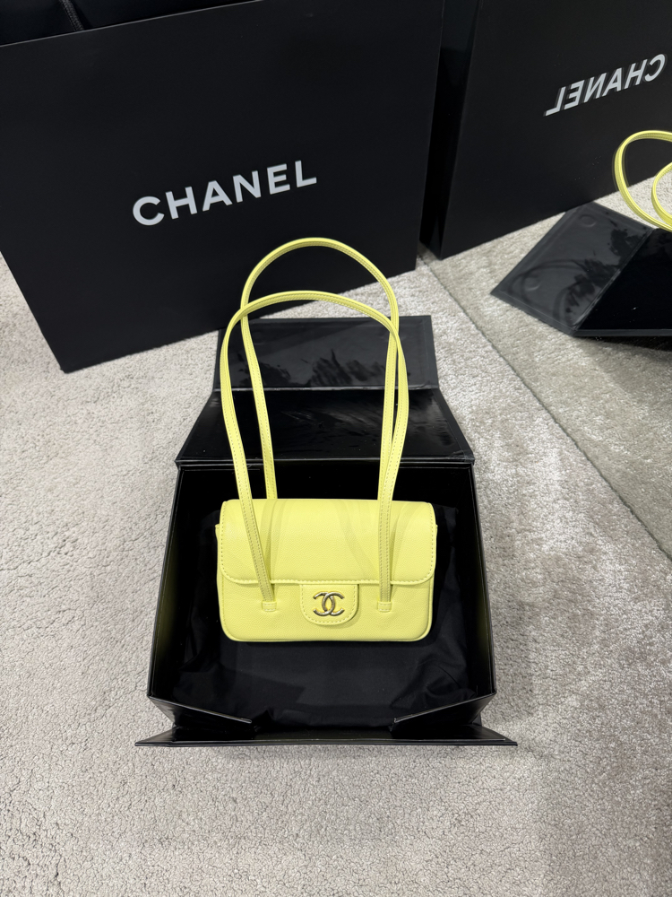 Chanel mini kapaklı çanta